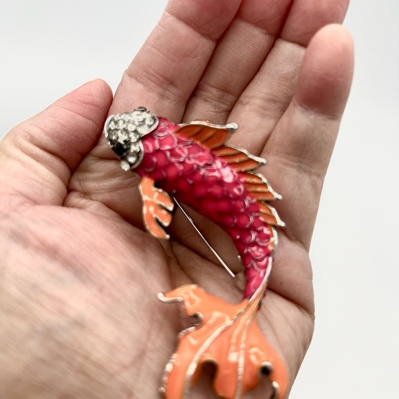 Pink & Orange Enamel Koi Fish Brooch with Rhinestonnes - Picture 9 of 11
